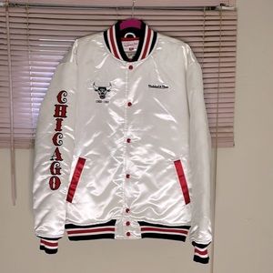 Brand New XL Chicago bulls varsity jacket (Mitchell & Ness)